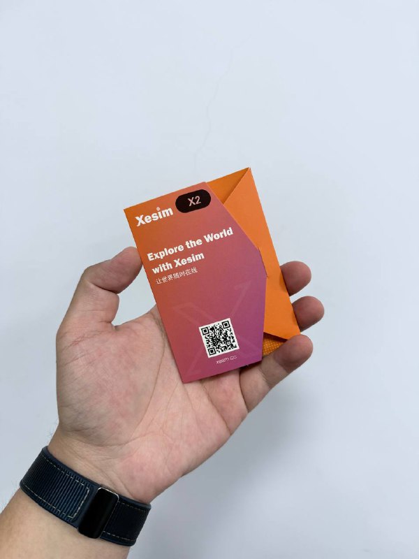 入了一张 Xesim ，比起之前的 esim ，优点是可以支持iPhone写卡，支持写入 15 个esim号码